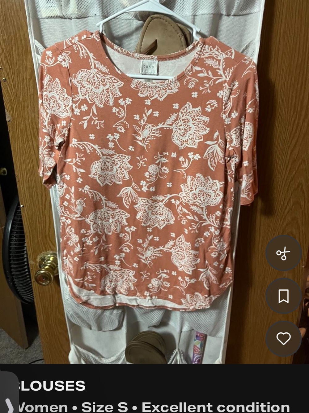 Cupio Coral Floral Short Sleeve Tee